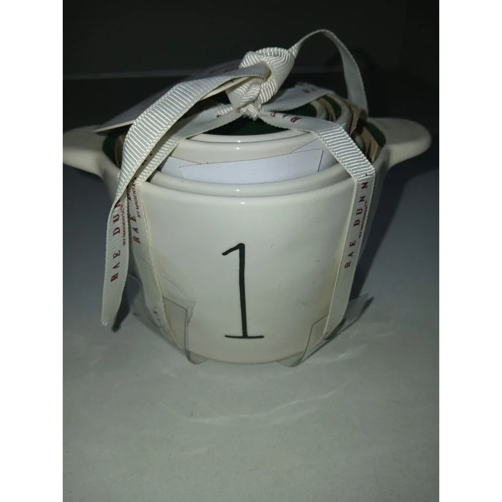 Rae Dunn Christmas Pine Tree Measuring Cups‎ (NWT)